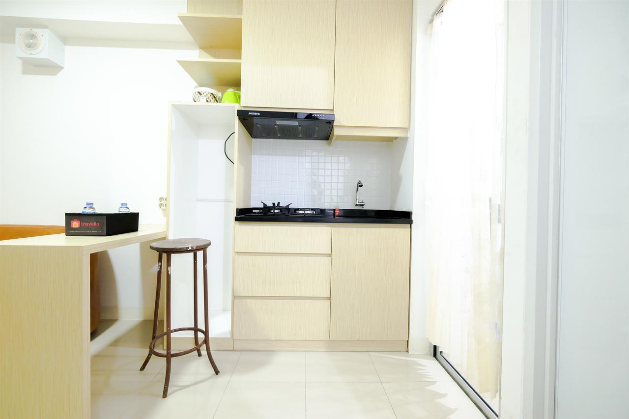 Simply & Clean 2br Bassura By Travelio Apartemen