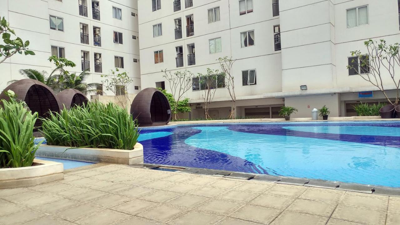 Simply & Clean 2br Bassura By Travelio Apartemen